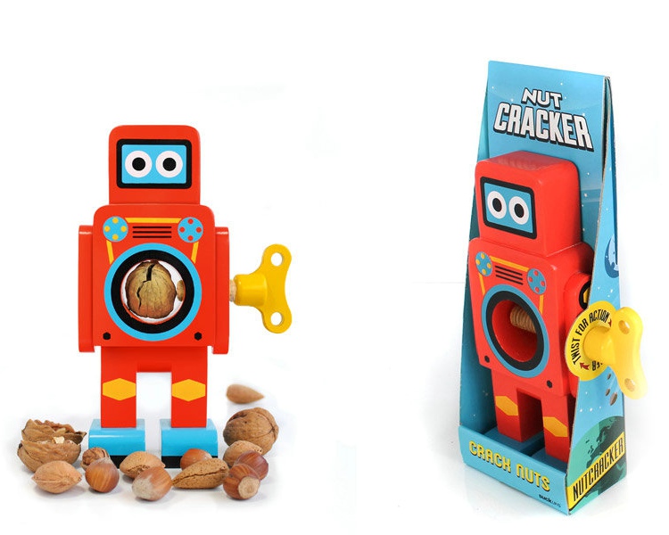 robot-nut-cracker-6